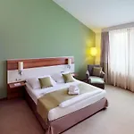 Mercure Tagungs- & Hotel 4*