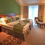 Mercure Tagungs- & Hotel 4*
