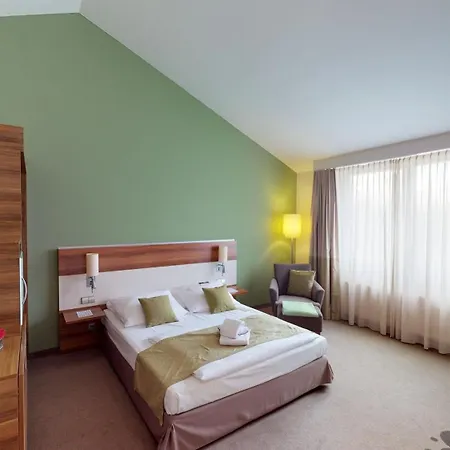 Mercure Tagungs- & 4* كريفيلد