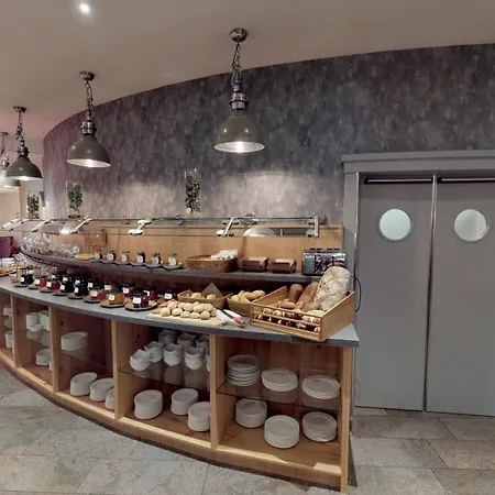 Mercure Tagungs- & 4*