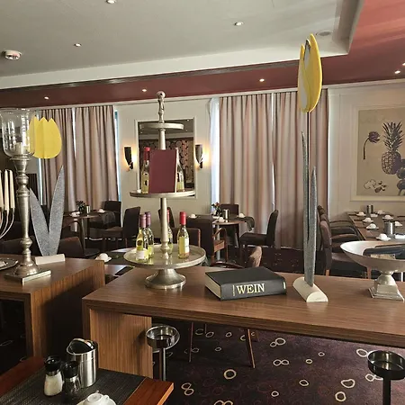 Hotel Mercure Tagungs- & 4*