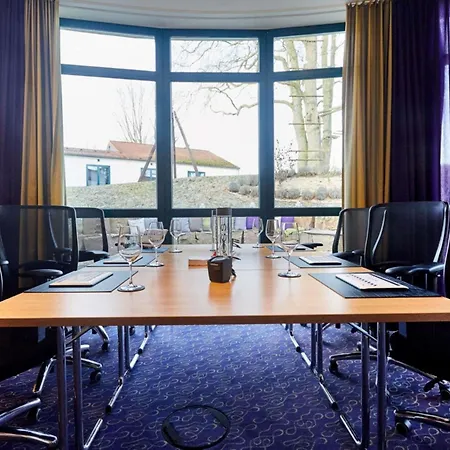 Mercure Tagungs- & Hotel 4*