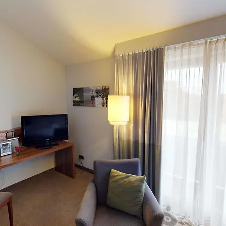 Отель Mercure Tagungs- & 4*