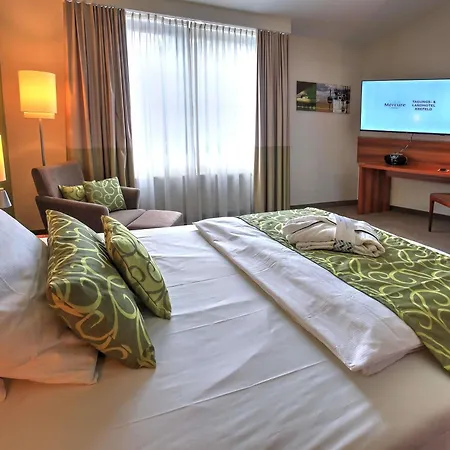 Mercure Tagungs- & 4*