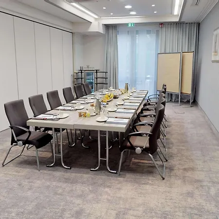 Hotell Mercure Tagungs- & 4*