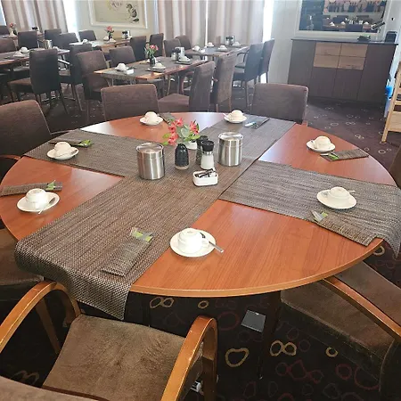 Mercure Tagungs- & 4*
