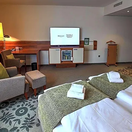 Mercure Tagungs- & فندق 4*