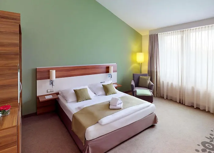 Mercure Tagungs- & Hotel 4*