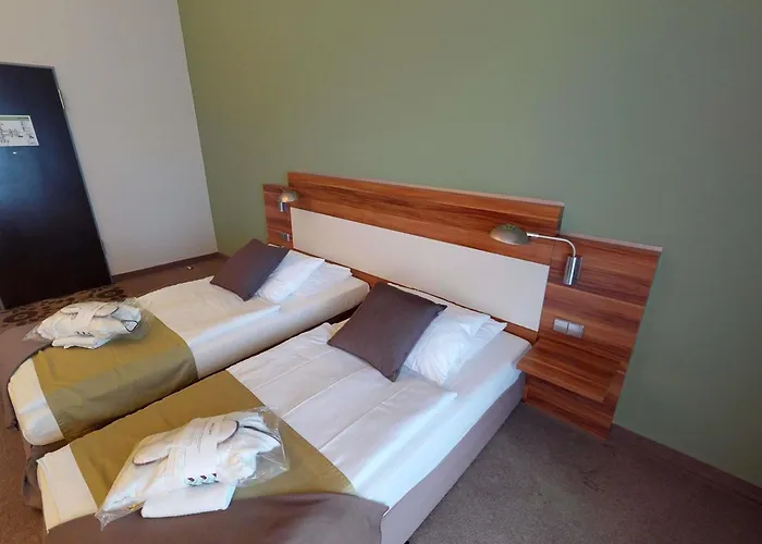 Mercure Tagungs- & 4*