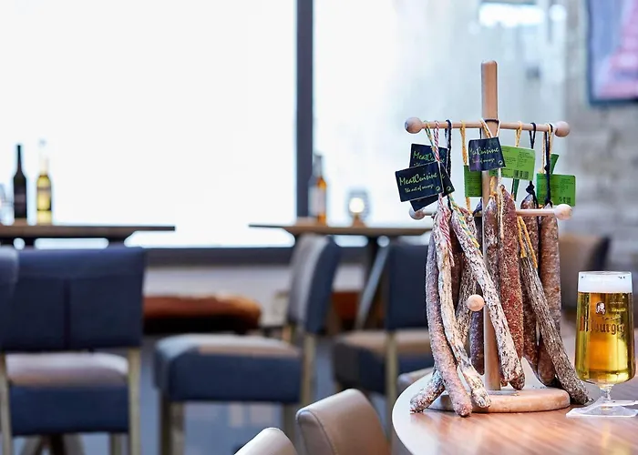 Mercure Tagungs- & מלון 4*